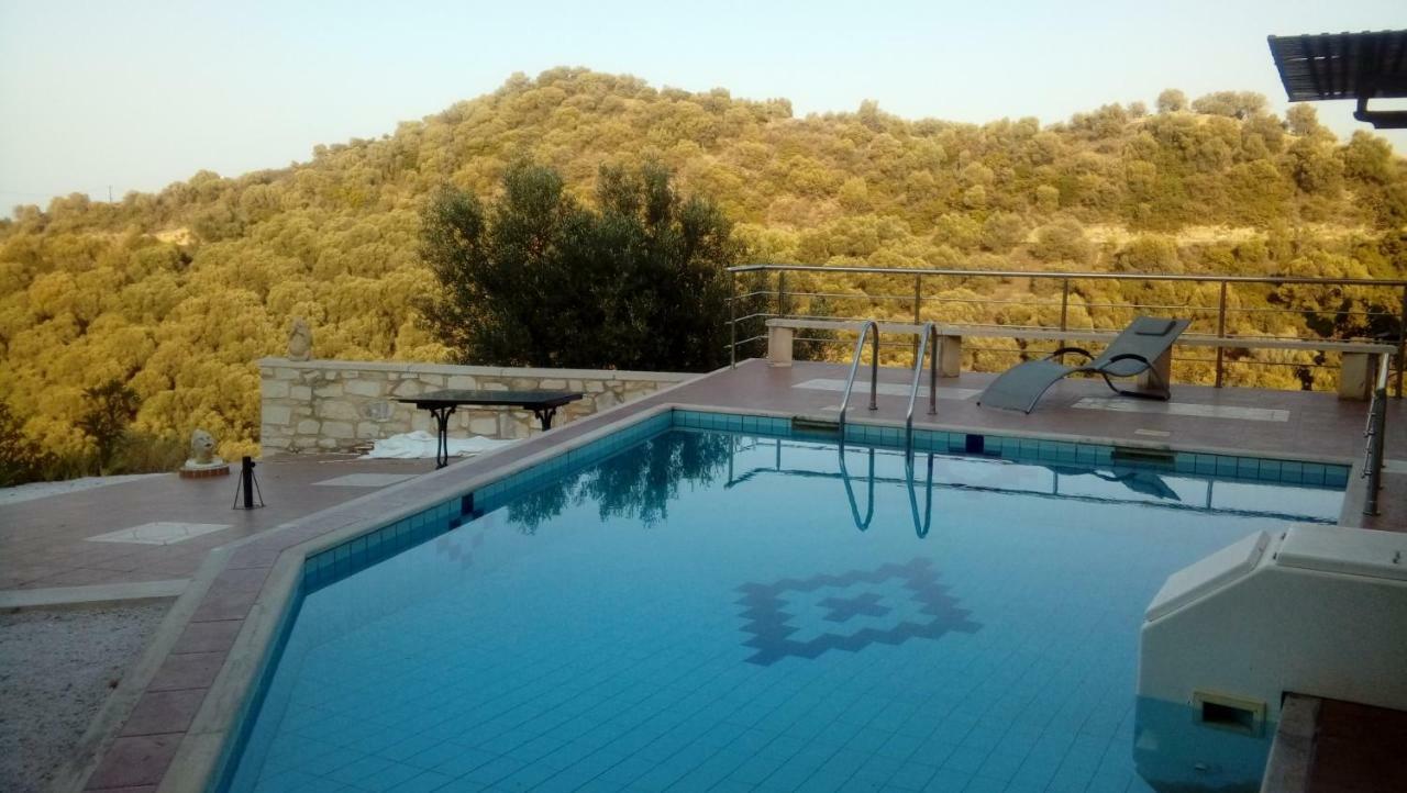 Stalós Bio Energy Villa Antonis מראה חיצוני תמונה